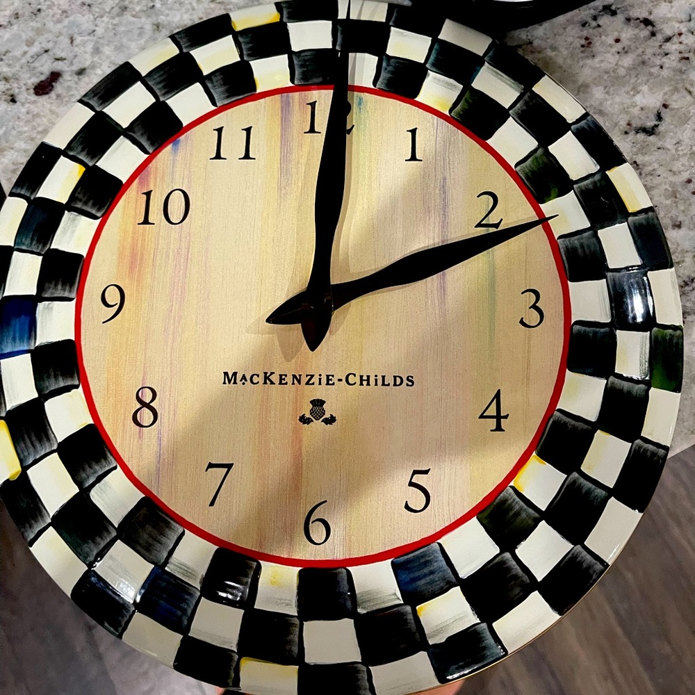 Mackenzie Child Like New Wall Clock, uses a AA Battery